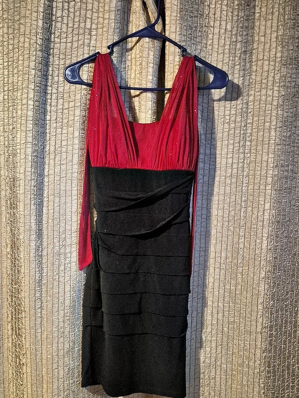 Valerie Bertinelli Ruched Midi Dress in Red & Black Size 8